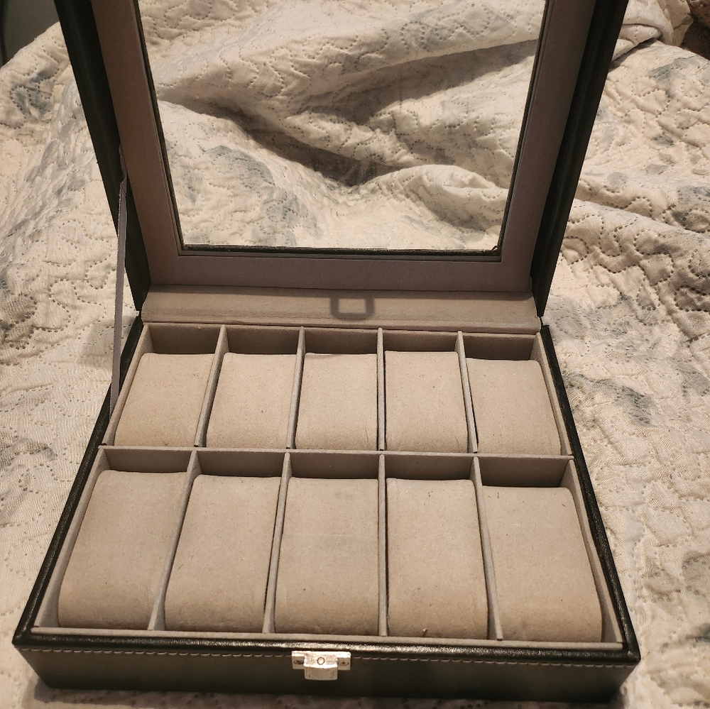 Watch case